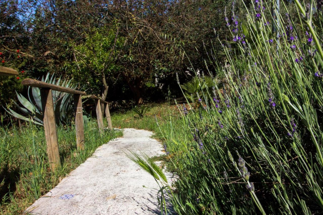 Agriturismo Tarantola Alcamo Buitenkant foto
